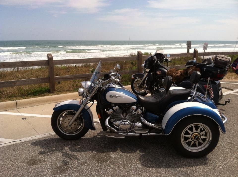Blue trike at the beach
